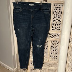 Lane Bryant pull on skinny jean size 18